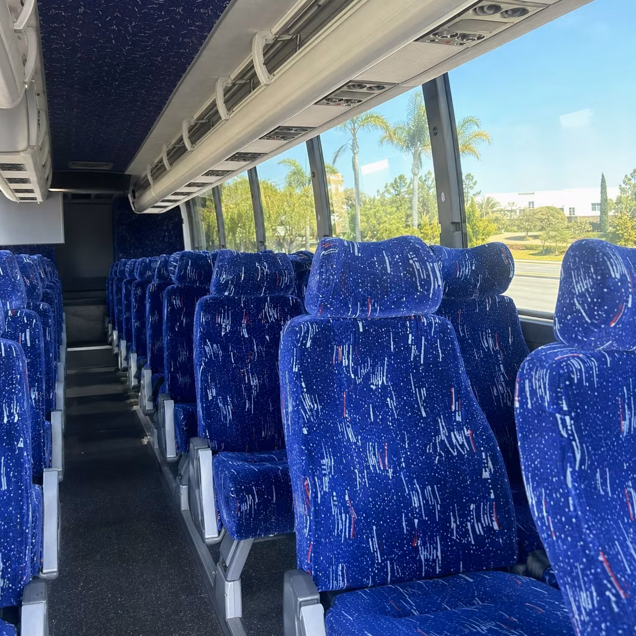 quincy airport transfer shuttle bus services
